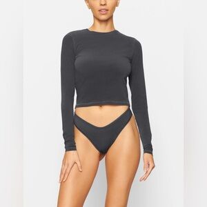 Skims new vintage long sleeve crop top